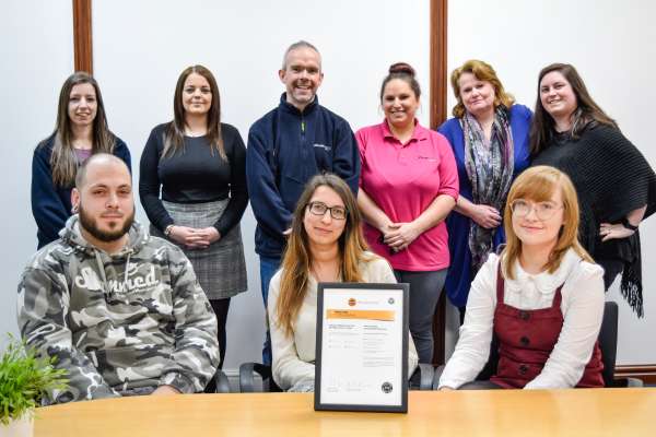 HudsonReed-klein Teil des Hudson Reed Teams mit dem EHI-Zertifikat