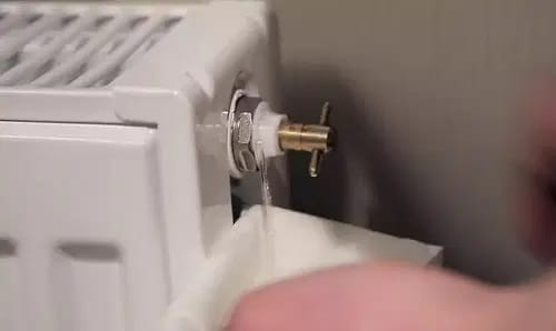 6 step-5-bleed-a-radiator-guide